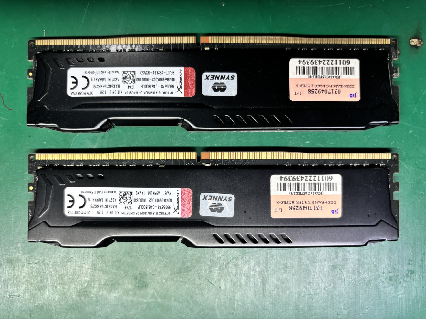 Ram DDR4 8 GB. 4x2 (ตัวละ 4GB.) PC2400   มือสอง